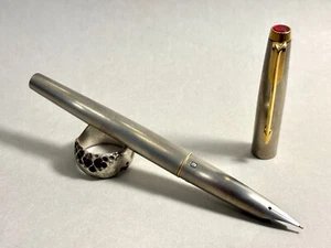 Parker T1 Fountain Pen - Titanium GP Trim - M nib (BFP481) - Picture 1 of 10