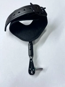 Cobra Archery - Pioneer - Pinch-to-Close Double Calipers/ Triple Joint Fold Back - Picture 1 of 3