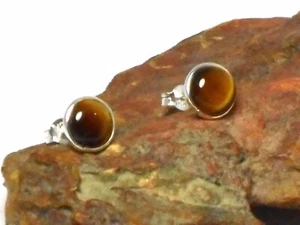 Pendientes redondos de tachuelas de plata esterlina ojo de tigre - 8 mm - Imagen 1 de 3