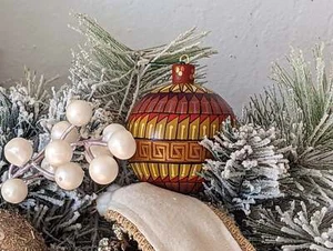 Christmas Tree Ornaments, Hand Painted Wood Ornament for Christmas Tree - Picture 1 of 9