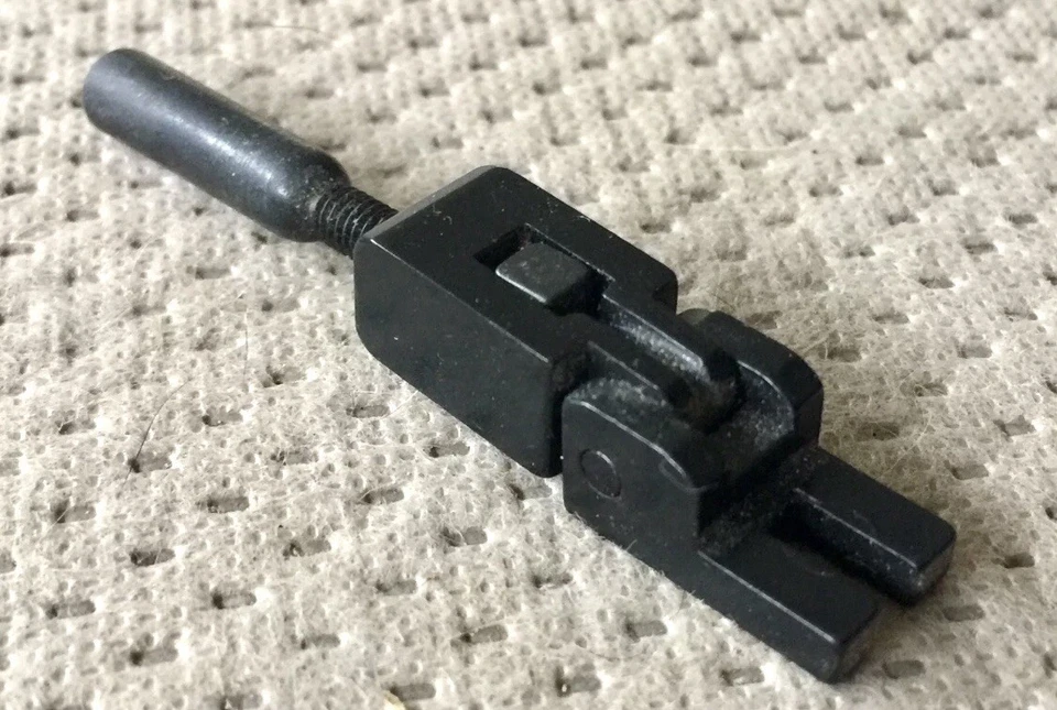 Guitarra Eléctrica Kramer Floyd Rose II Trémolo Bridge Original Cuerda Negra Sillín Foto 1 de 3