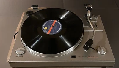 SANSUI P-50 BELT DRIVE AUTO RETURN VINTAGE CLASSIC TURNTABLE. New Belt. - Image 1 of 4