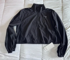 New Lululemon Run Crew Graphic Cinch-Hem Jacket Sz XL Black Limited Edition Rain - Picture 1 of 13