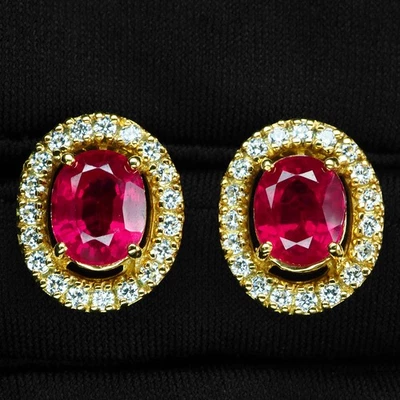 Pendientes clásicos hechos a mano de oro de 24 quilates de plata de ley 925 de 6,40 quilates con rubí rojo ovalado Foto 1 de 4
