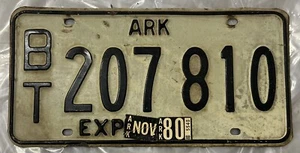 (1) Placa de matrícula de remolque Arkansas 1980 BT 207 810 - Imagen 1 de 2