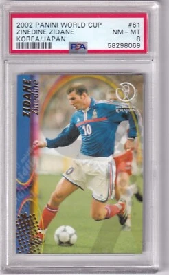 2002 Panini Coppa Del Mondo N. 61 Zinedine Zidane Corea Giappone PSA 8 - Immagine 1 di 2