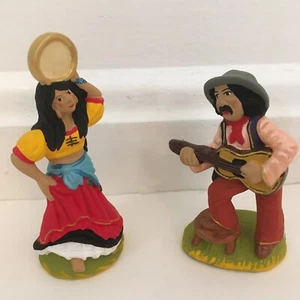 Set of 2 Provencal clay nativity figurines santons gypsy dancer guitarist 8 cm - Picture 1 of 14