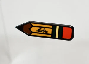 Neu! New Era Exclusive Pin - Back To School Collection (Pencil Eraser) Mütze - Bild 1 von 5