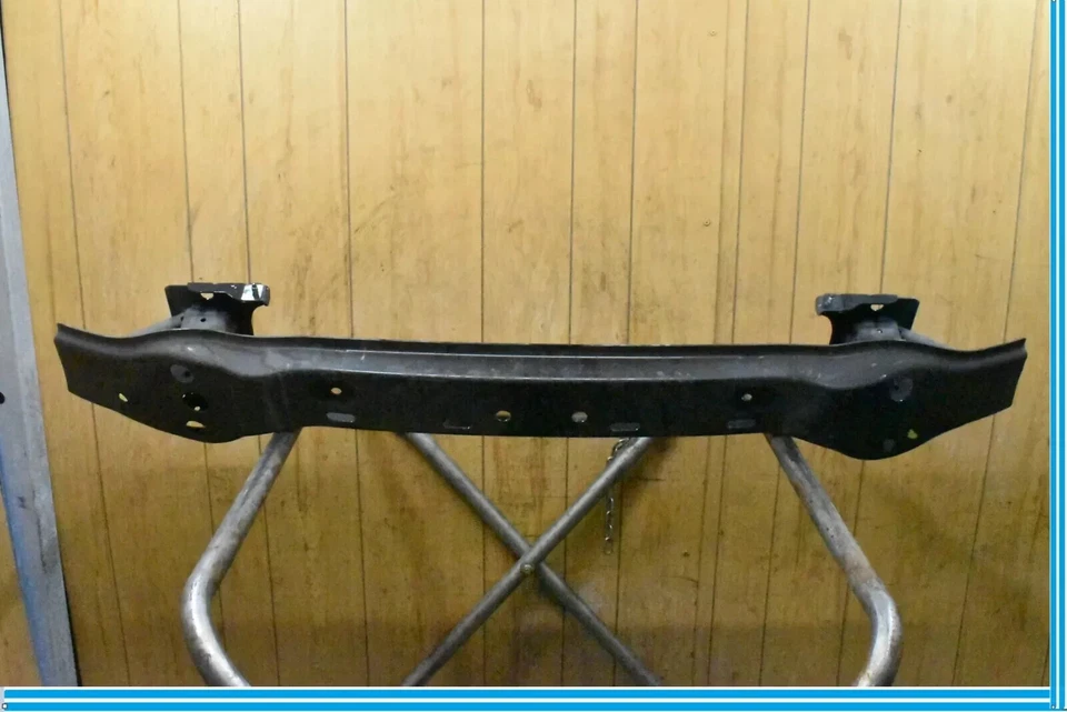 12-19 宝马 F12 650i 640i M6 后保险杠加固冲击碰撞杆 原始设备制造商 — 第 1/4 张图片