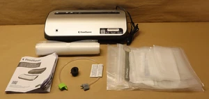 FoodSaver VS2270 Starter Kit 14 Pezzi con Guarnizione Sottovuoto Rotolo e Sacchetti - Foto 1 di 10