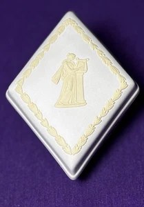 Vtg Wedgewood Trinket Box Rare Primrose Yellow/Cream Diamond Jasperware England - Picture 1 of 17