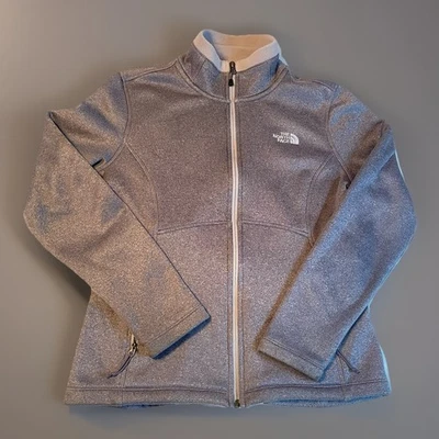 The North Face Women’s M Gray Fleece Full Zip Jacket Sweater Knit Outdoors Warm - Image 1 of 4