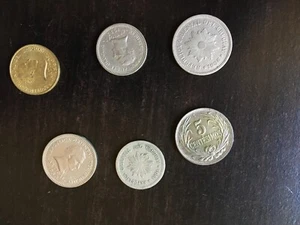 6 vintage Uruguay coins: Uruguay 1901 2 centesimos, 1960 Antigas 5 centesimos - Picture 1 of 2