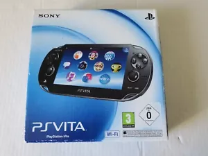 console PS VITA SONY - PCH-1004 en boîte avec 6 jeux intégrés - DBZ - FF 7 - Foto 1 di 23