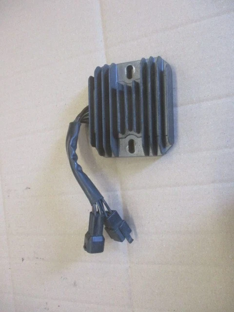 Régulateur pour Suzuki 650 SV S - BY222 - Photo 1/1