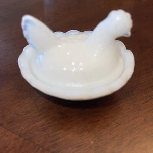 MCM Milk Glass Chicken Rooster Westmoreland salt Nest Doll Hen Bird Iridescent - Picture 1 of 6