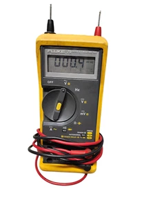 Fluke, True RMS Multimeter, 79 II Series, with Probes - Picture 1 of 3