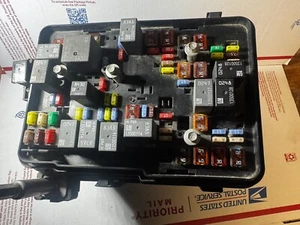 NO COVER/FUSE BOX 2011 CHEVROLET EQUINOX 2.4 LFUSE BOX 20899629 02 - Picture 1 of 6