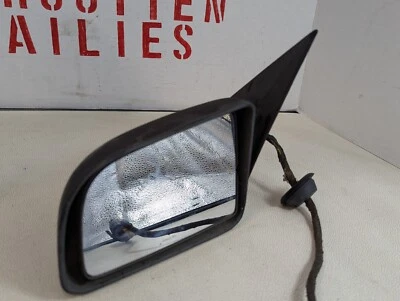 Espejo retrovisor lateral del conductor Dodge Shadow Plymouth Sundance 5252573 Foto 1 de 4