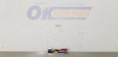 08 CADILLAC XLR-V GUARDABARROS EMBLEMA "V" INSIGNIA DE ESCRITURA Foto 1 de 4