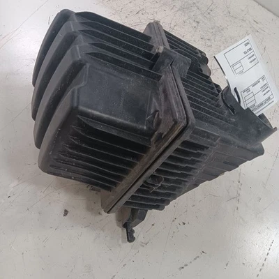 Caja de filtro de filtro de aire compatible con 15-22 PROMASTER CITY Foto 1 de 4