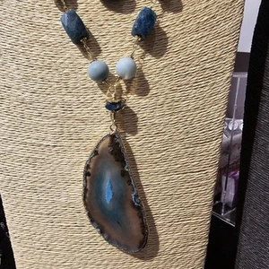 Collar llamativo 4 en 1 chapado en oro de 18 quilates de ágata azul verdoso, amazonita y apatita - Imagen 1 de 6