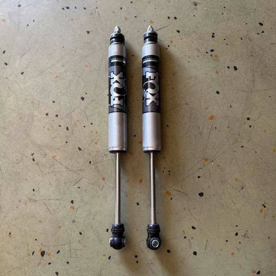 Fox Performance Series 2.0 Smooth Body IFP Shock Pair For Ford F-250 Super Duty - Image 1 of 4