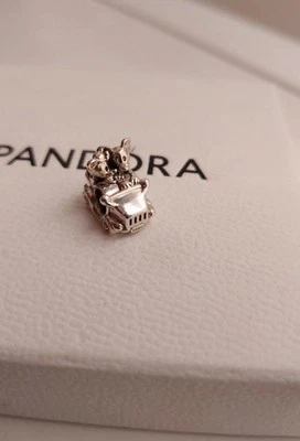 Charm Pandora Disney, L'Auto di Mickey Mouse & Minnie. Garanzia - Immagine 1 di 4