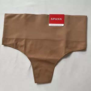 Spanx Thong M Panty modellante tutti i giorni donna nudo 3.0 nuovo con etichette - Foto 1 di 6