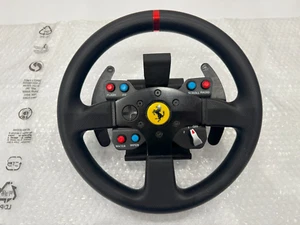Thrustmaster Ferrari GTE Racing Wheel 458 Edition in perfette condizioni - Foto 1 di 10