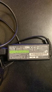 Sony Netzteil (A/N VGP-AC19V39) gebraucht - Bild 1 von 3