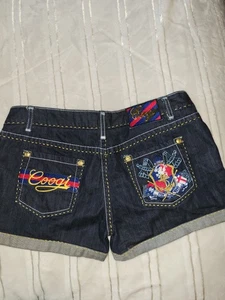 Coogi Shorts Size 11/12 Womens - Picture 1 of 4