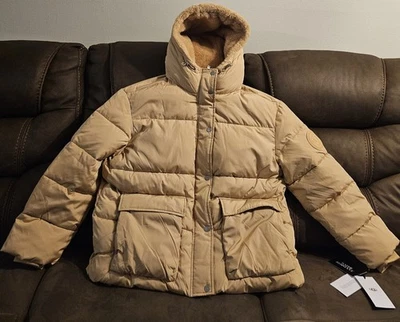 CHAQUETA ACOLCHADA UGG MUJER KENNEDY RESISTENTE AL AGUA COLOR TOSTADO TALLA GRANDE NUEVA CON ETIQUETAS $248 Foto 1 de 4