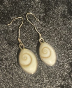 Vintage Sterling Silver Swirling White Shell Dangle Earrings 925 1 .25 Inch - Picture 1 of 5