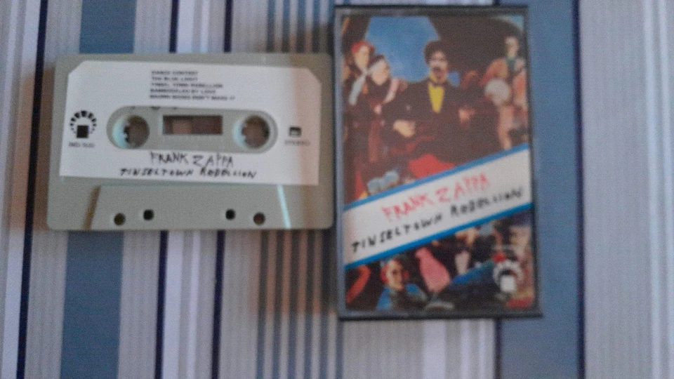 cassette tape frank zappa tinseltown rebellion - Immagine 1 di 1
