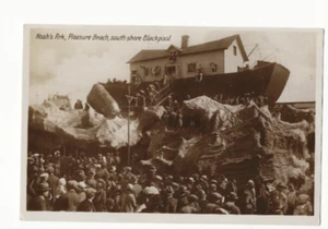 Noah's Ark, Pleasure Beach, Blackpool - POSTCARD - Picture 1 of 2