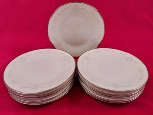 11 Noritake Casablanca Brotteller 6842 Grau & Weiß Floral Platin Japan - Bild 1 von 4