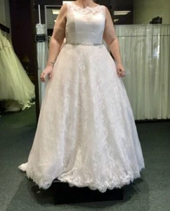 Moonlight Bridal Platinum Label NWT Ivory Blush Pink Wedding Dress, size 18 - Picture 1 of 12