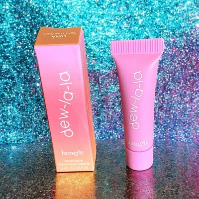 BENEFIT COSMETICS Dew La La All-Over Glow Liquid Highlighter in Luna 0.1 oz NIB - Image 1 of 4