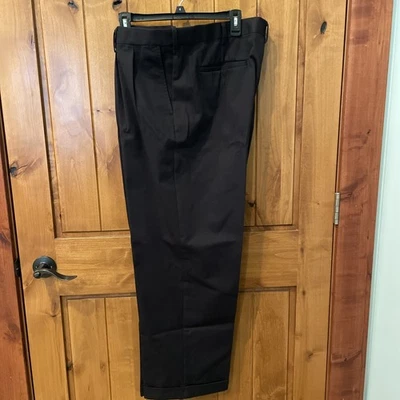 Pantalones de vestir Croft & Barrow para hombre calce clásico talla 40x29 negros plisados elásticos Foto 1 de 4