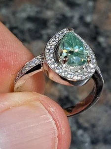 *STUNNING* 3.05 CT LIGHT BLUE PEAR CUT HALO MOISSANITE DIAMOND RING SIZE 7.75 L2 - Imagen 1 de 8