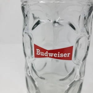 Taza Budweiser 1 litro 8" vidrio con hoyuelos cerveza Stein taza con mango y etiqueta roja - Imagen 1 de 5