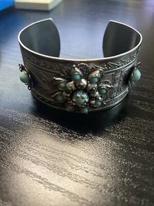 Silberfarbenes Blumenmuster türkisfarbenes Armband - Bild 1 von 8