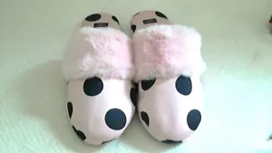 Pantofole Victoria Secret Pelle Rosa Nero A Polka Punti Donna US LG 8-9 NUOVE - Foto 1 di 6