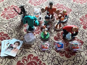 Bundle of 10 Disney Infinity Figures & 3 Power Discs