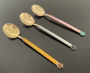 Juego de 3 cucharas de café David Andersen (Noruega) de plata de ley dorada y esmaltada - Imagen 1 de 4
