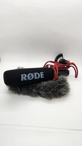 Rode VideoMic Camera-Mount Shotgun Microphone W/ Rycote Lyre Shock Mounting - Picture 1 of 9