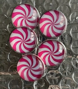 Set 5 20mm Glass Cabochon Metal Shank Back Buttons Pink & White Candy Cane Swirl - Picture 1 of 1