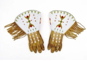 Old Native American Style Buffalo Hide Powwow Regalia Handmade Beaded Gloves - Picture 1 of 2