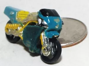 Small Micro Machine Plastic Suzuki GSXR 1100 Motorcycle in Blue & Yellow - Picture 1 of 3